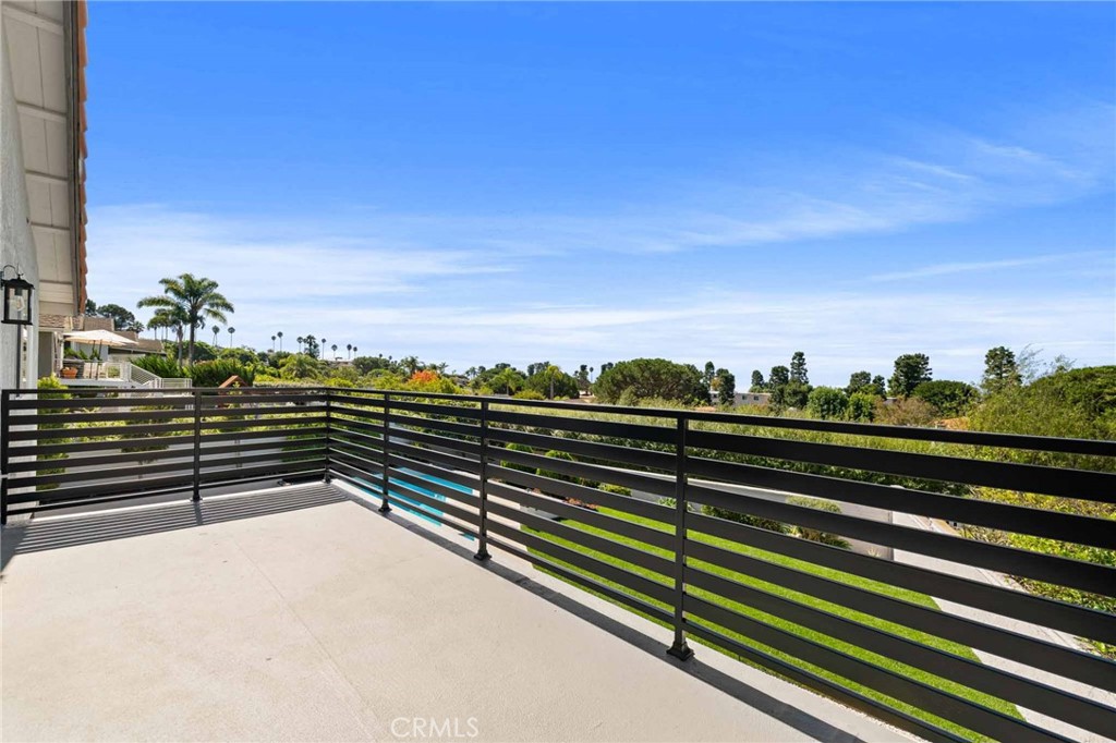 30135 Avenida Celestial