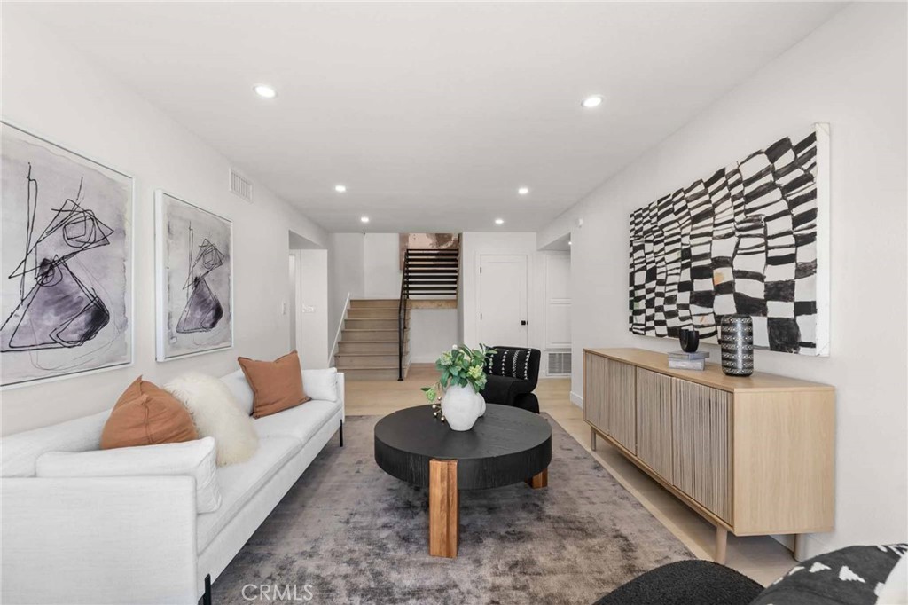 30135 Avenida Celestial