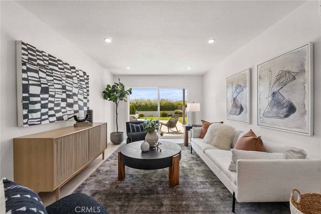 30135 Avenida Celestial