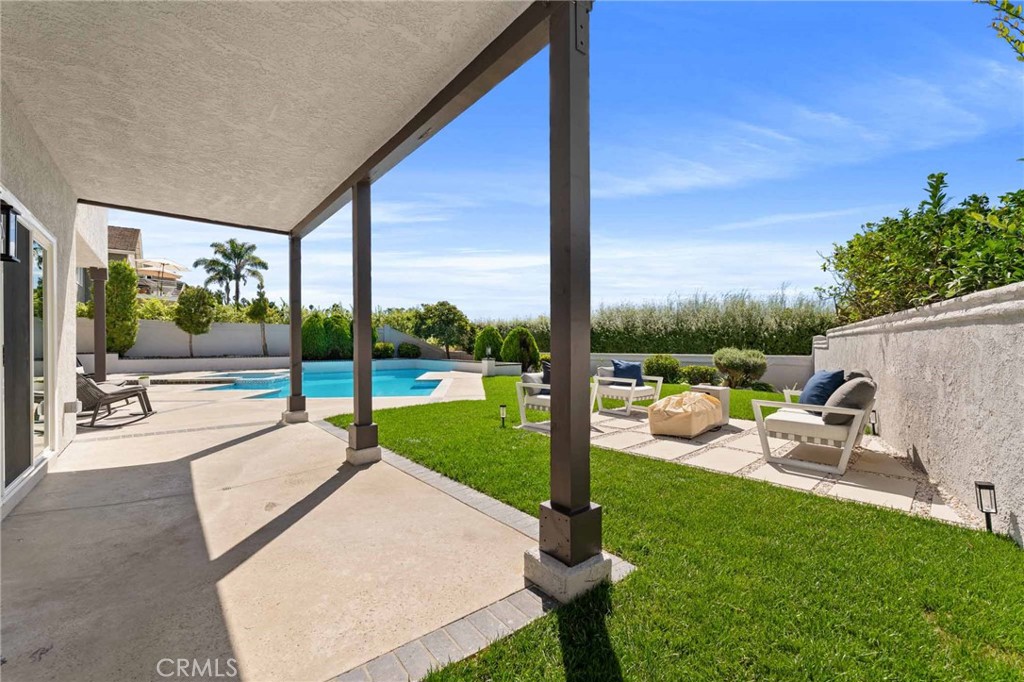 30135 Avenida Celestial