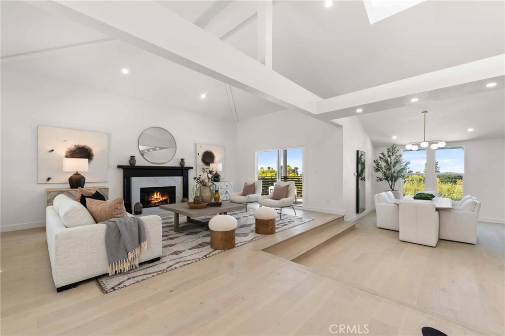 30135 Avenida Celestial