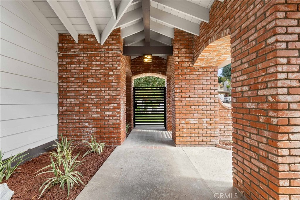 30135 Avenida Celestial