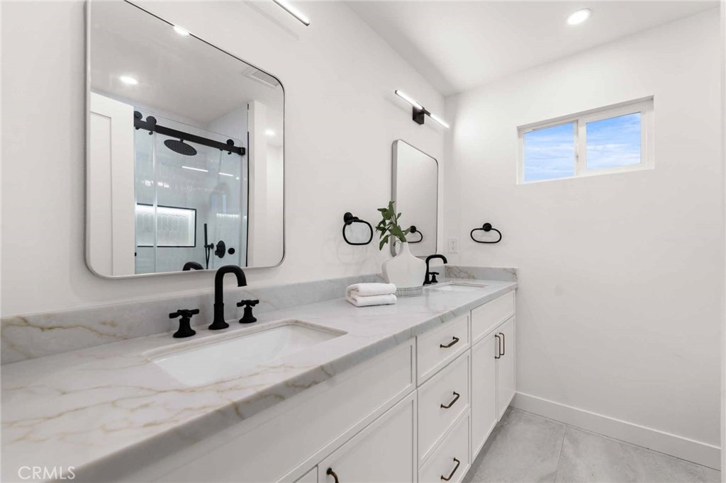 30135 Avenida Celestial