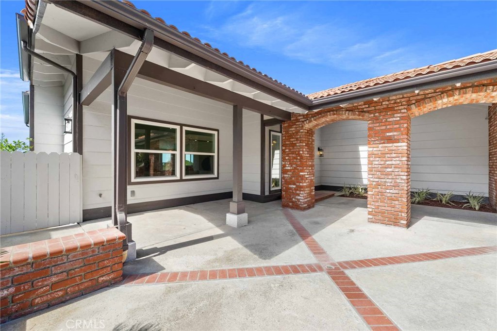 30135 Avenida Celestial