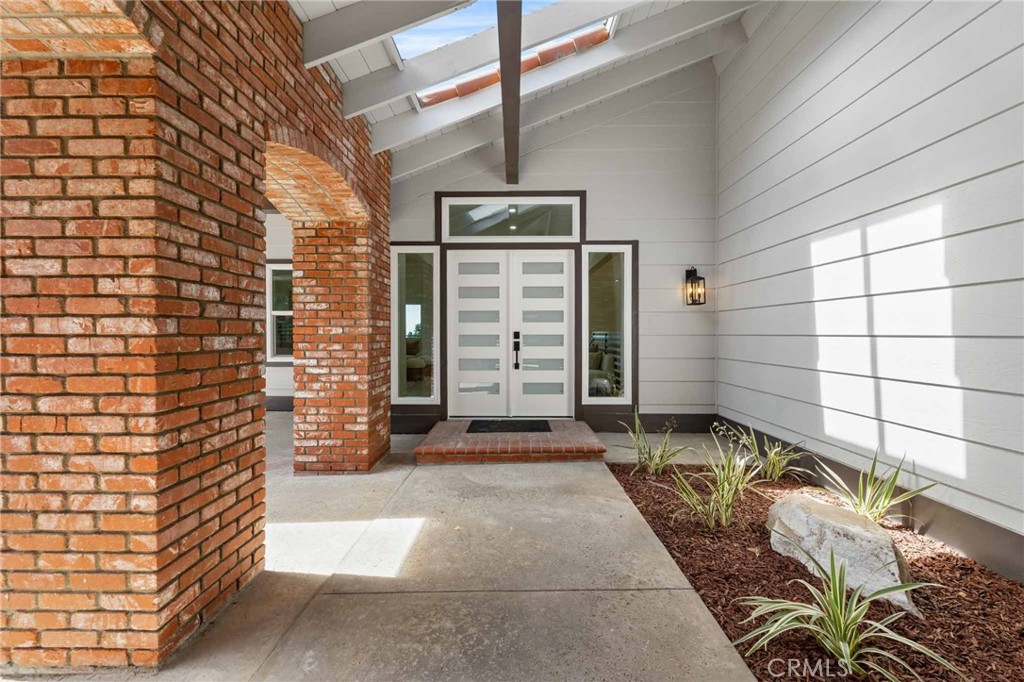 30135 Avenida Celestial