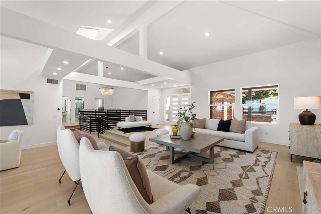 30135 Avenida Celestial