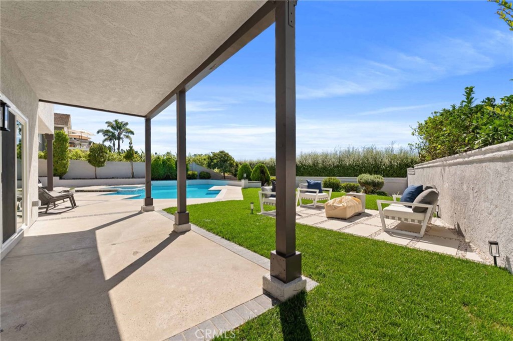 30135 Avenida Celestial