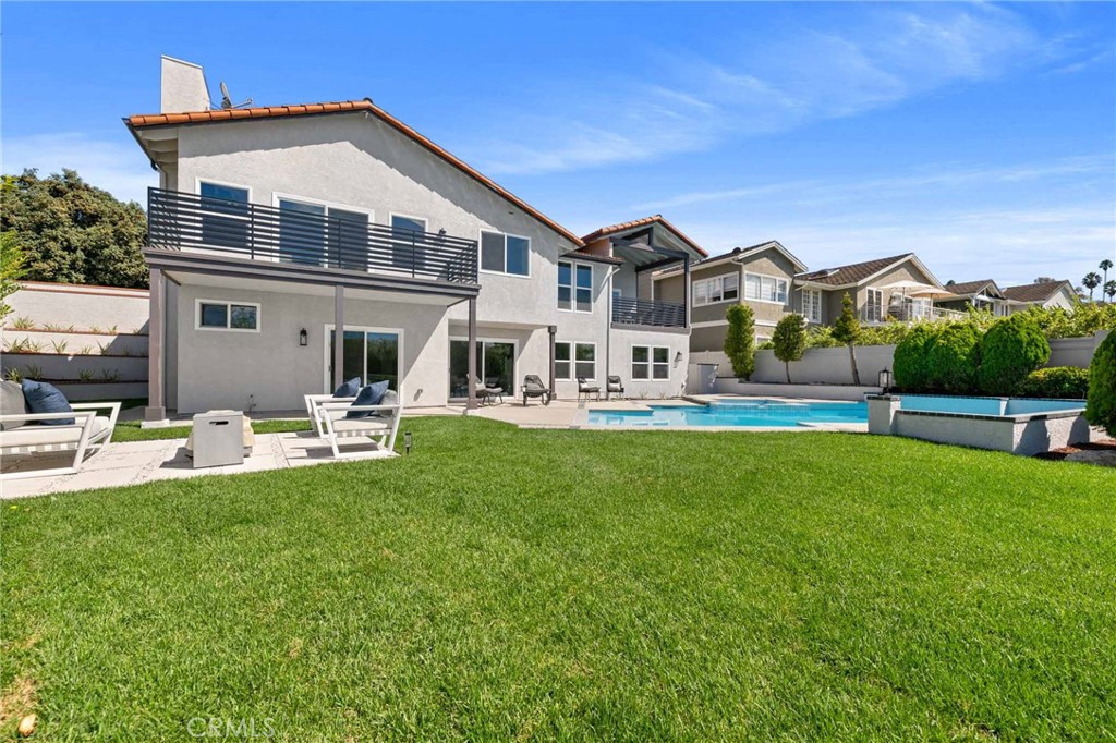 30135 Avenida Celestial