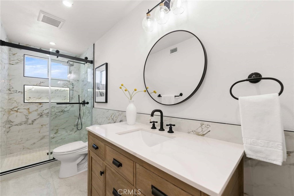 30135 Avenida Celestial