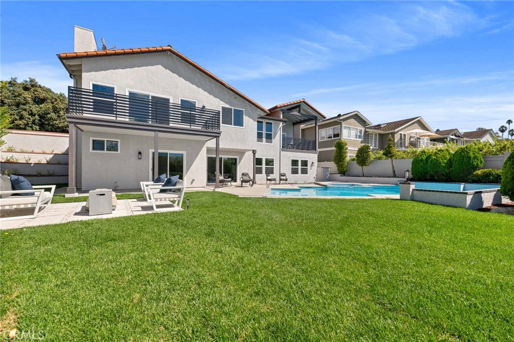 30135 Avenida Celestial