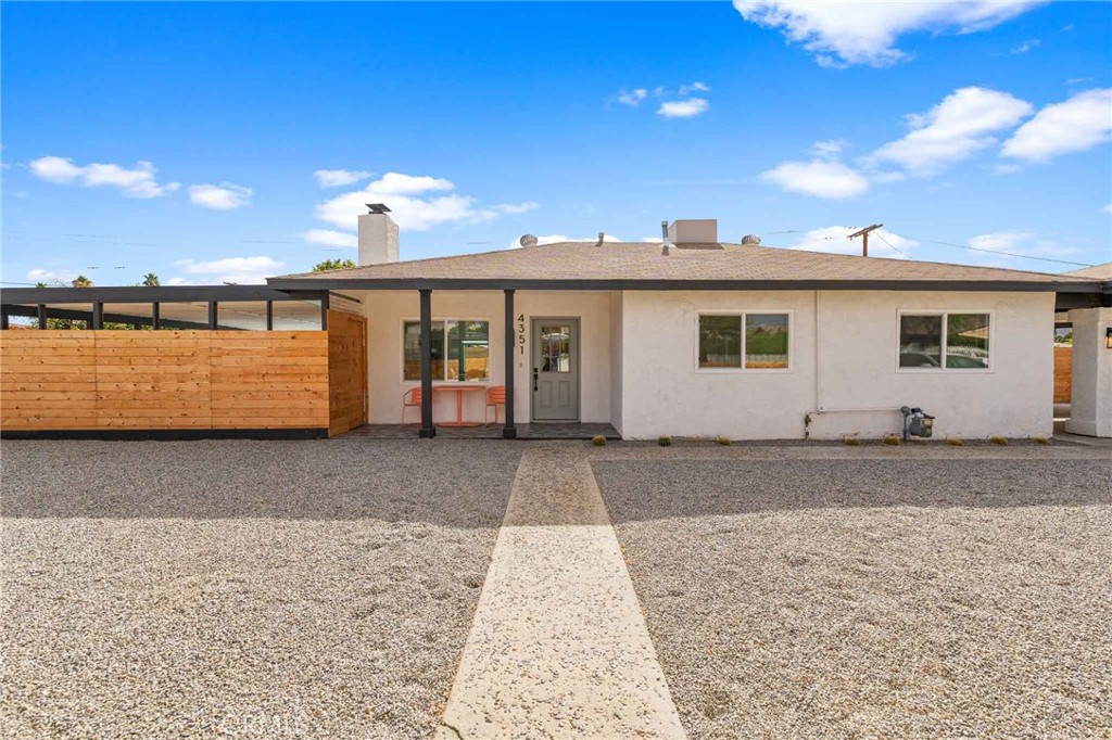 4351 E Calle De Carlos