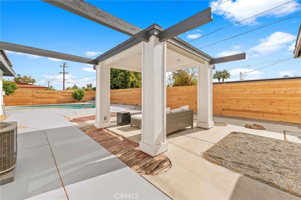 4351 E Calle De Carlos