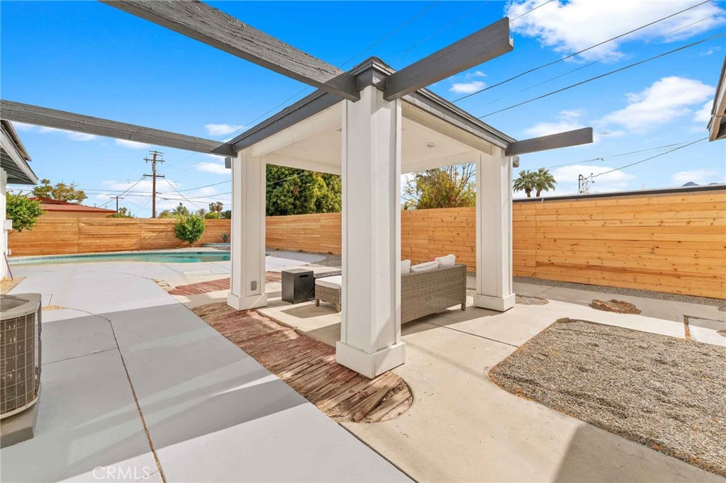 4351 E Calle De Carlos