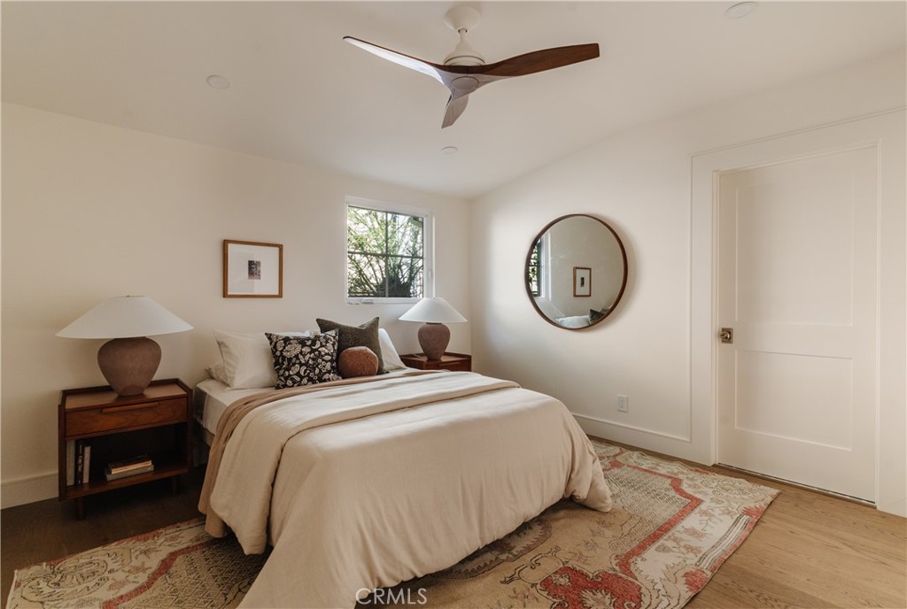 2201 N Hobart Boulevard