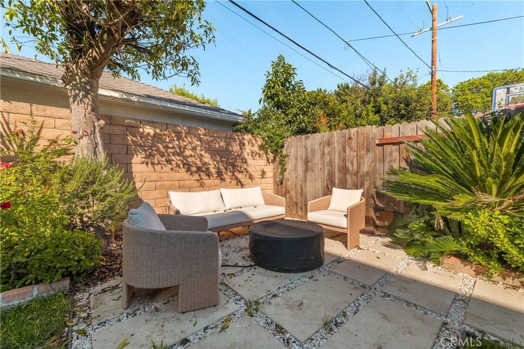 11333 Montana Avenue