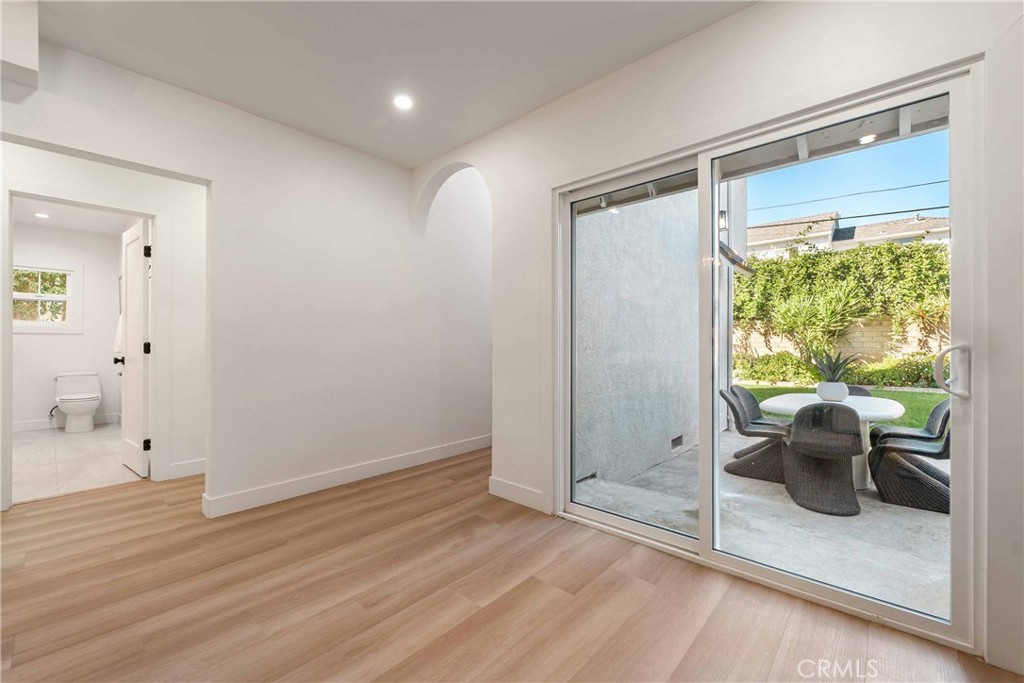 11333 Montana Avenue