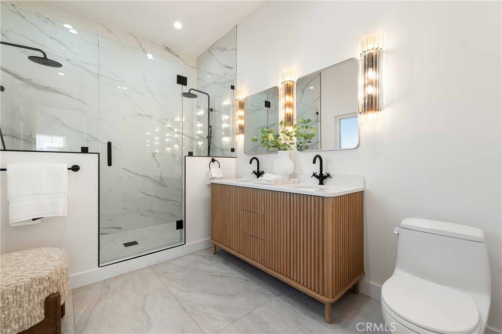 11333 Montana Avenue