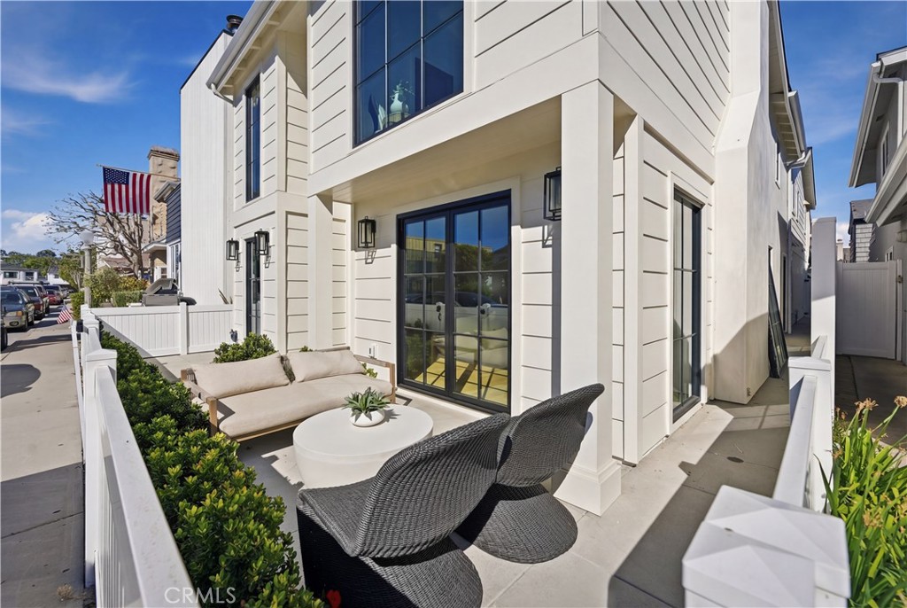 214 Abalone Avenue