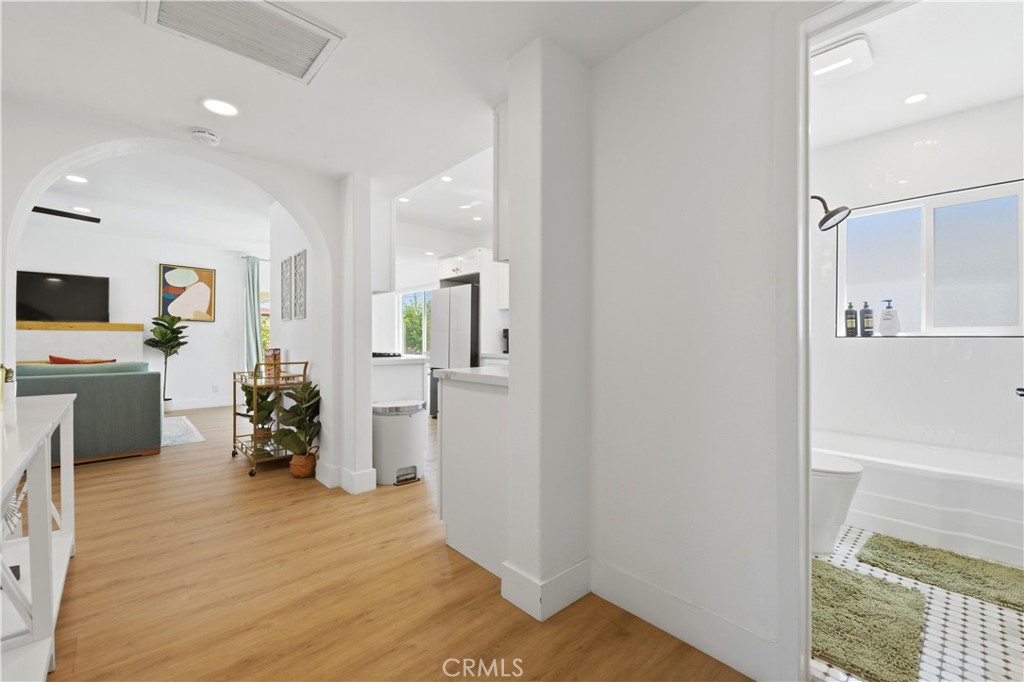 4351 E Calle De Carlos