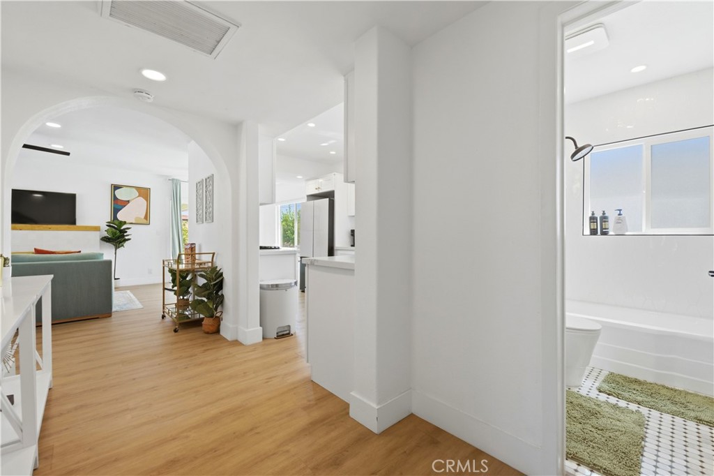 4351 E Calle De Carlos