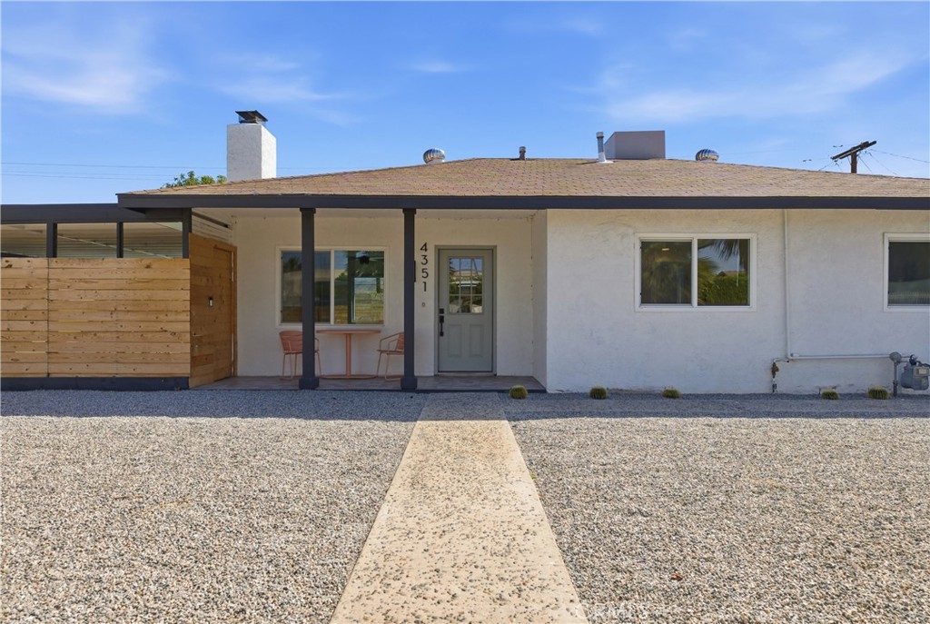 4351 E Calle De Carlos
