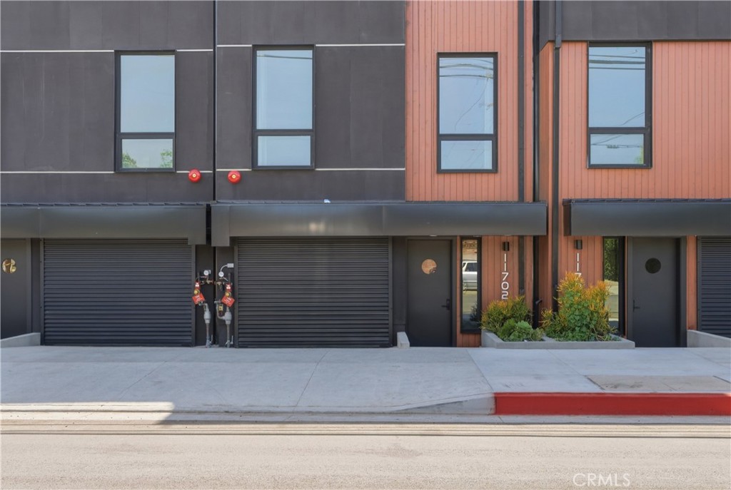 11702 Charnock Road