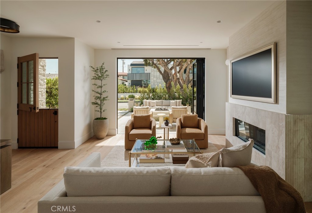 303 Jasmine Avenue