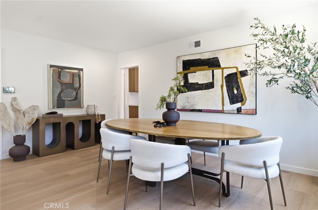 2116 Freeman