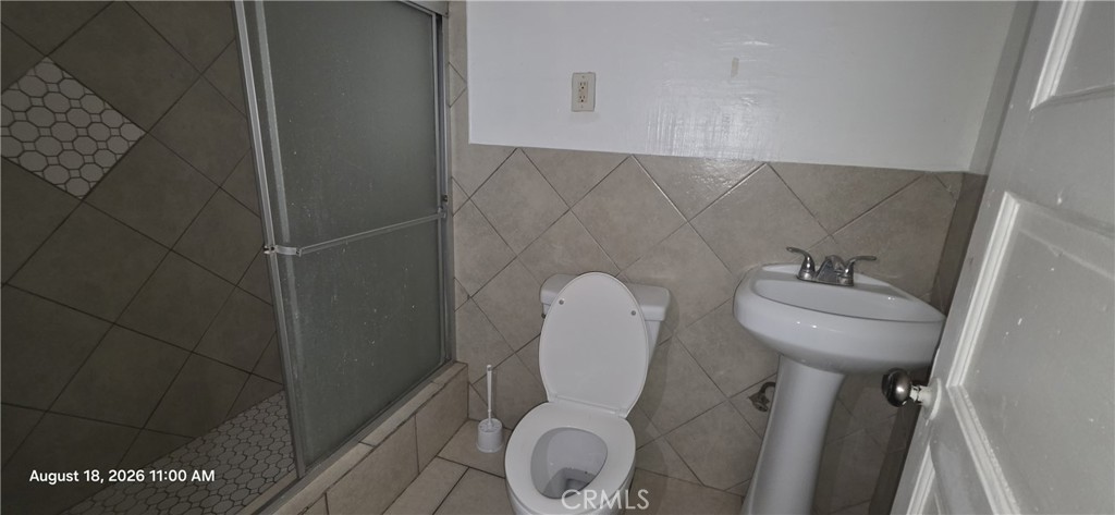 802 W 7th Street