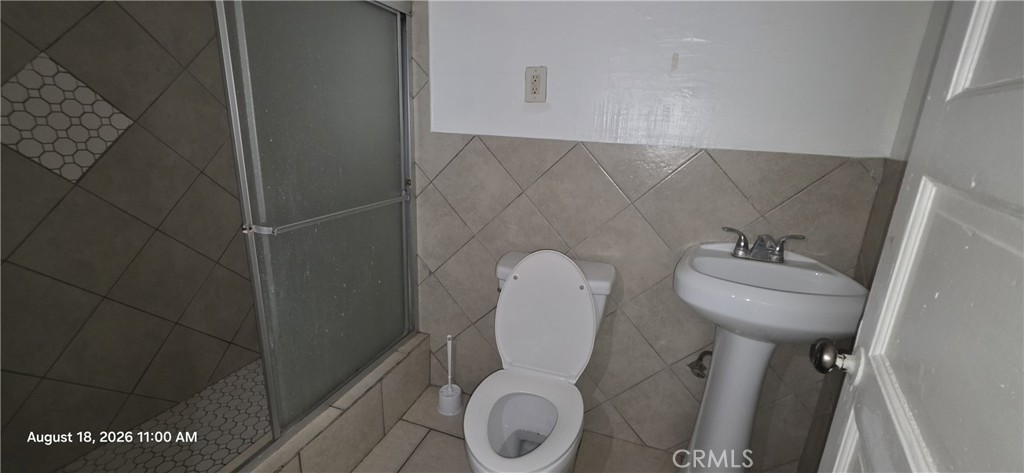 802 W 7th Street
