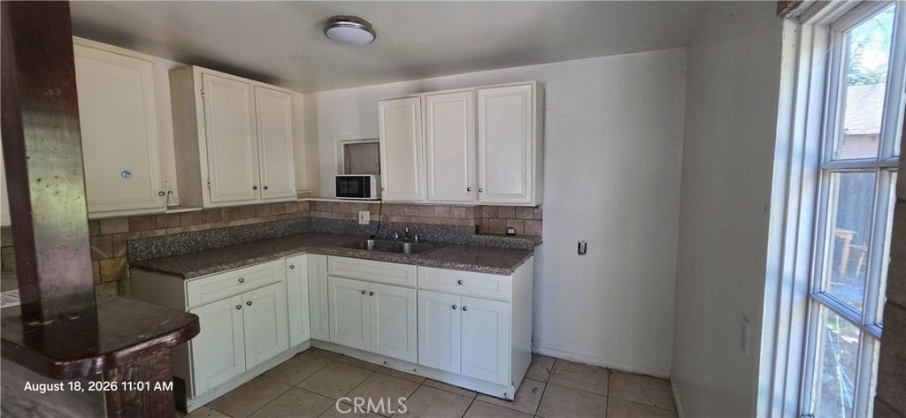 802 W 7th Street