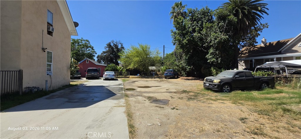 802 W 7th Street