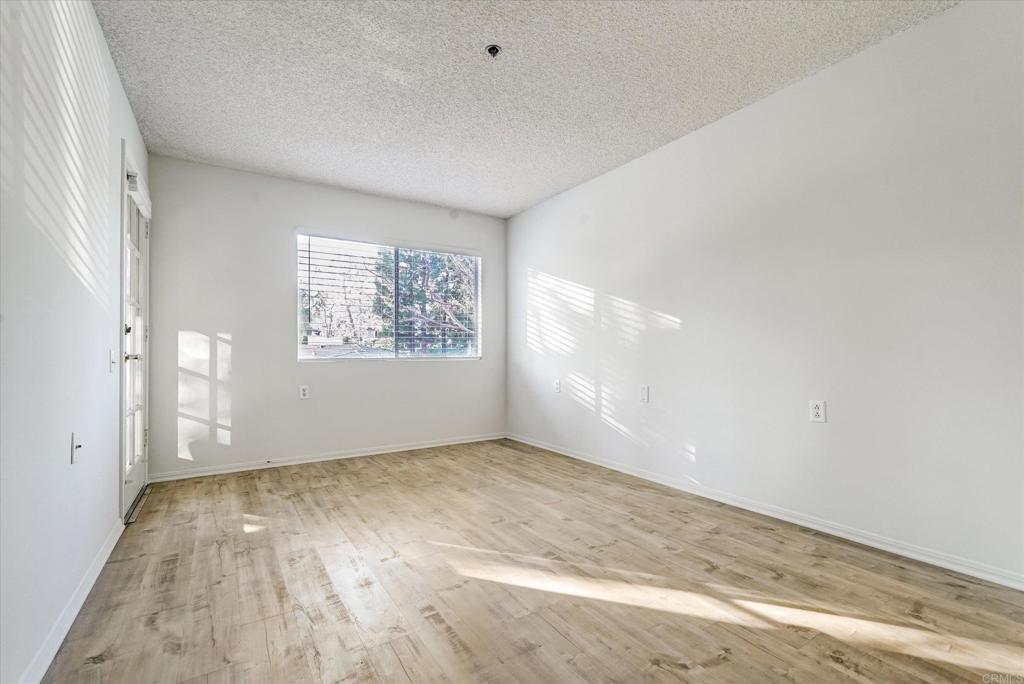 1682 Circa Del Lago A208