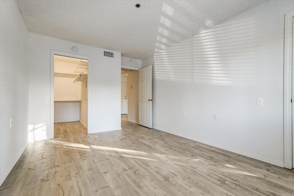 1682 Circa Del Lago A208