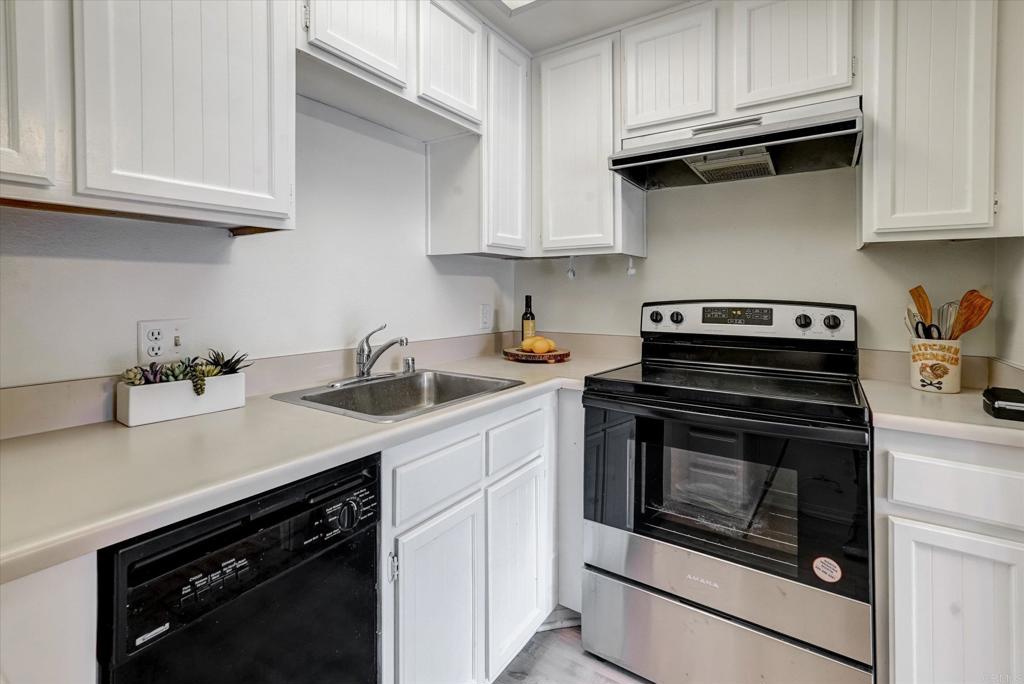 1682 Circa Del Lago A208