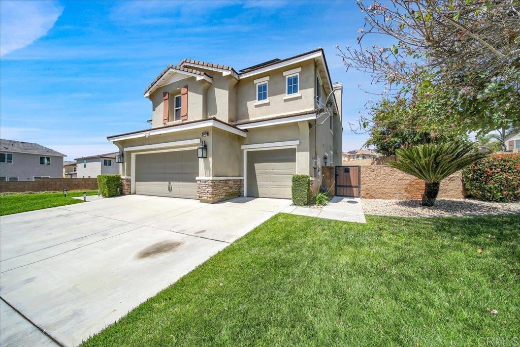 30429 De Caron Street