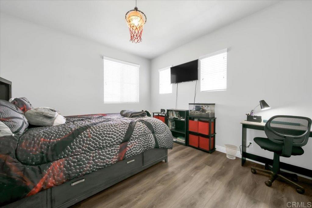 30429 De Caron Street