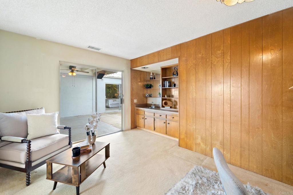 3747 Vista Campana S 81