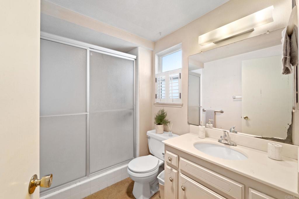 3747 Vista Campana S 81