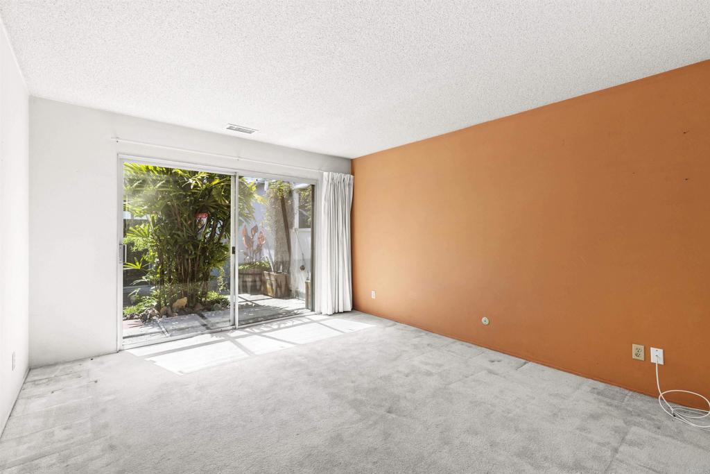 3747 Vista Campana S 81