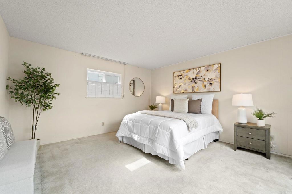 3747 Vista Campana S 81