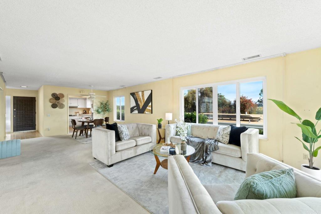 3747 Vista Campana S 81