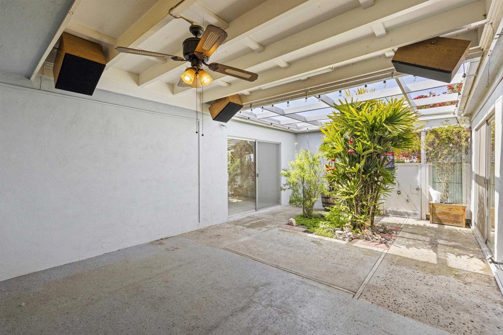 3747 Vista Campana S 81