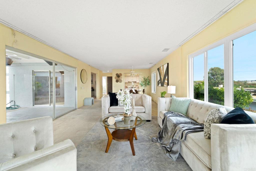 3747 Vista Campana S 81