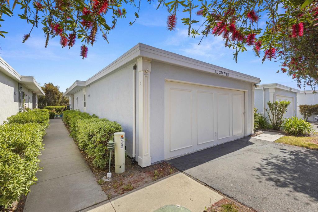 3747 Vista Campana S 81