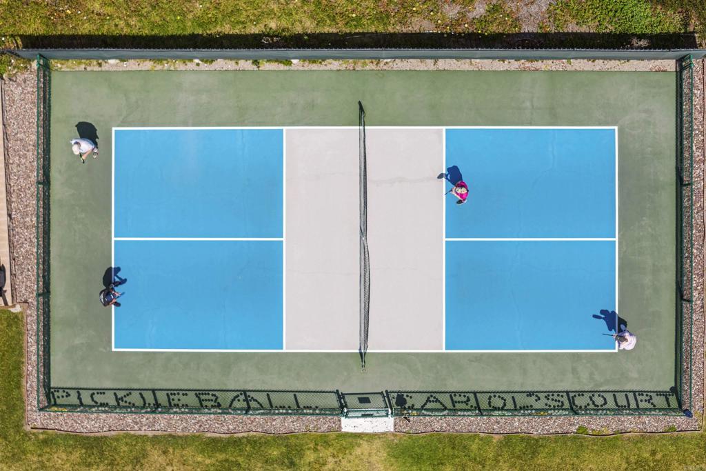 3747 Vista Campana S 81