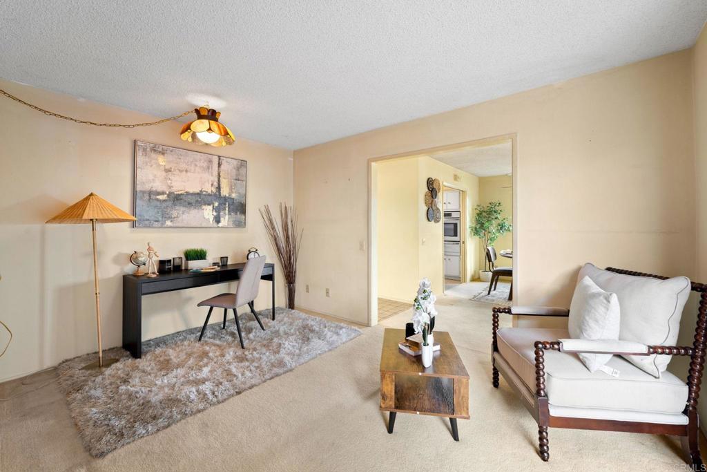 3747 Vista Campana S 81