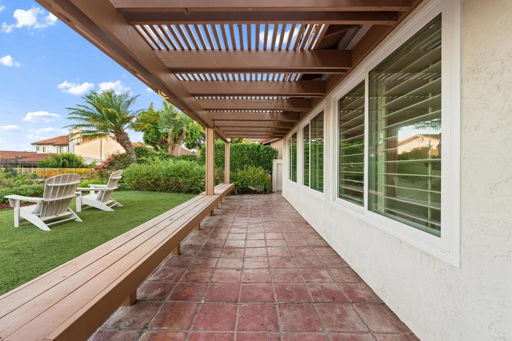 2311 Lagoon View Drive