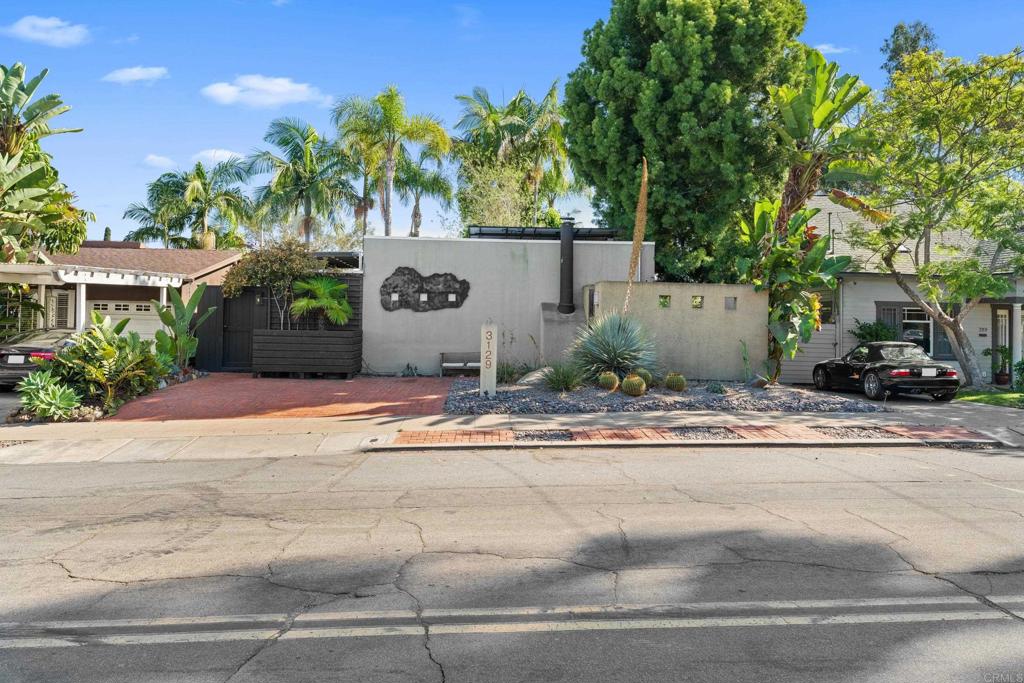 3129 Redwood Street