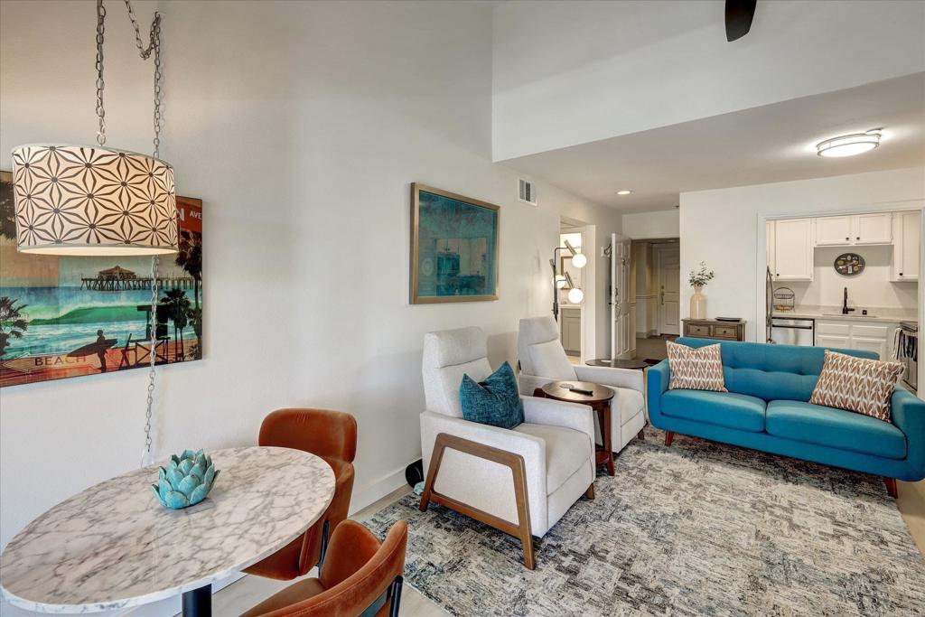 1682 Circa Del Lago A308